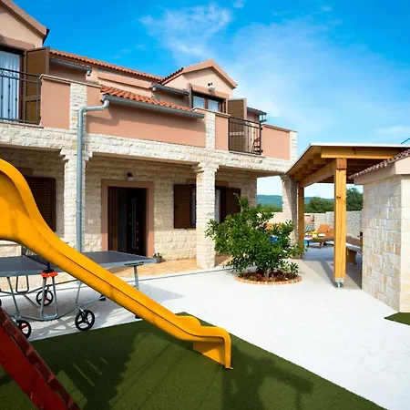 Luxury With A Swimming Pool - Cuskijas, Novigrad - 19461 Villa Pridraga