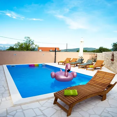 Luxury With A Swimming Pool - Cuskijas, Novigrad - 19461 ヴィラ Pridraga